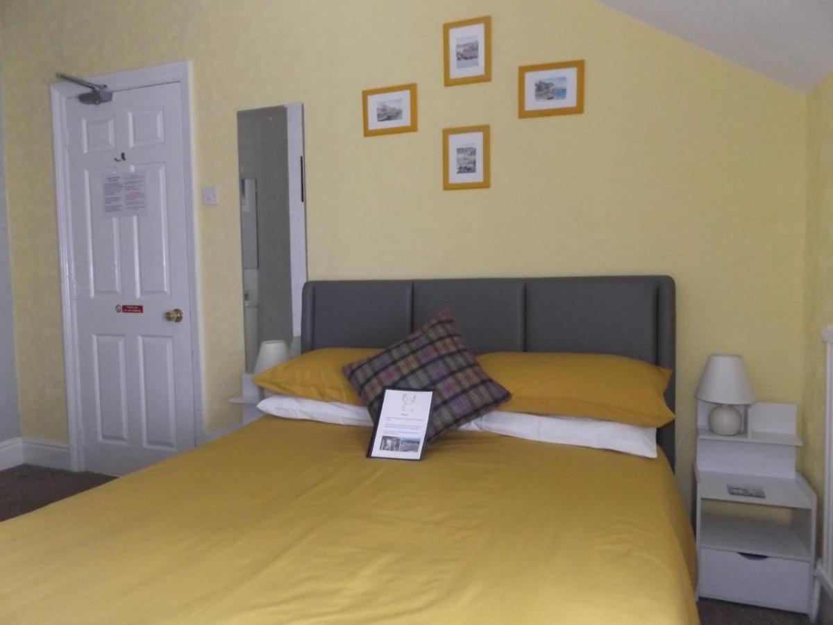 The Phoenix Guest House Scarborough Kültér fotó