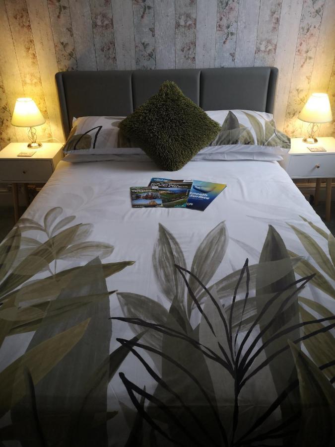 The Phoenix Guest House Scarborough Kültér fotó
